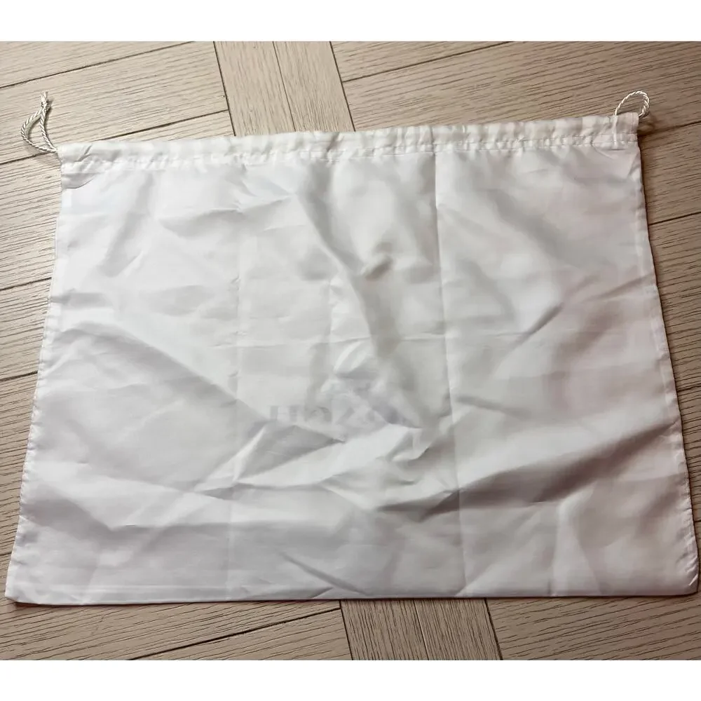 Coach drawstring dust bag, travel bag. Measures 19”x14”. Handbag storage.‎
